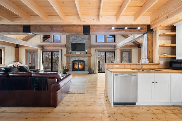 $1,100,000 | 17 Hopkins Lane, Verona Island, ME 04416