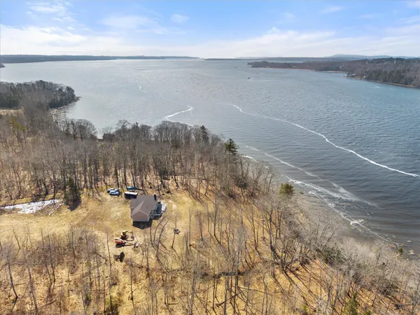 $1,100,000 | 17 Hopkins Lane, Verona Island, ME 04416