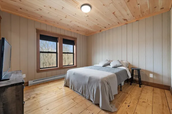 $1,100,000 | 17 Hopkins Lane, Verona Island, ME 04416