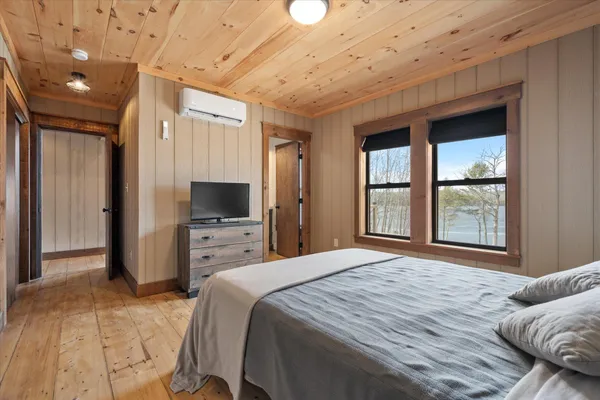 $1,100,000 | 17 Hopkins Lane, Verona Island, ME 04416