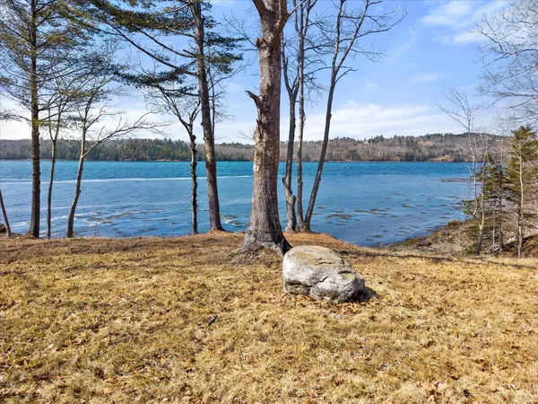 $1,100,000 | 17 Hopkins Lane, Verona Island, ME 04416