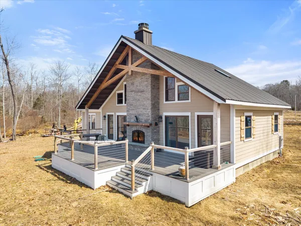 $1,100,000 | 17 Hopkins Lane, Verona Island, ME 04416