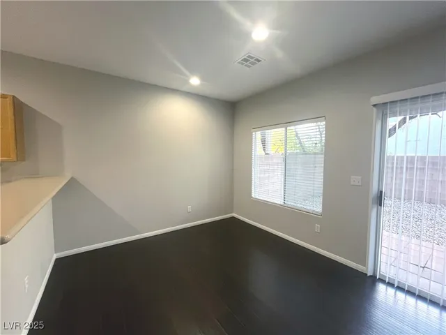 $2,135 | 231 Spectacular Street, Henderson, NV 89052