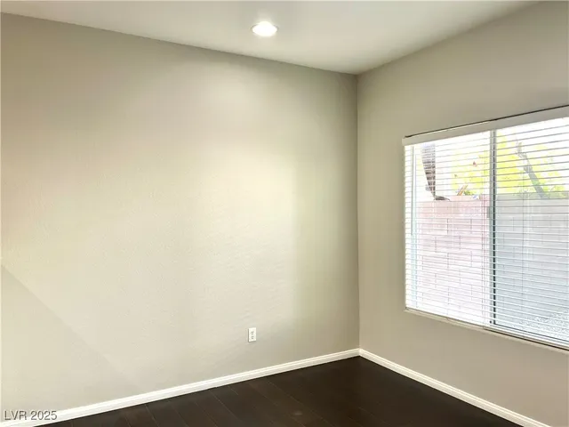 $2,135 | 231 Spectacular Street, Henderson, NV 89052