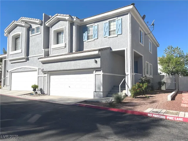 $2,135 | 231 Spectacular Street, Henderson, NV 89052