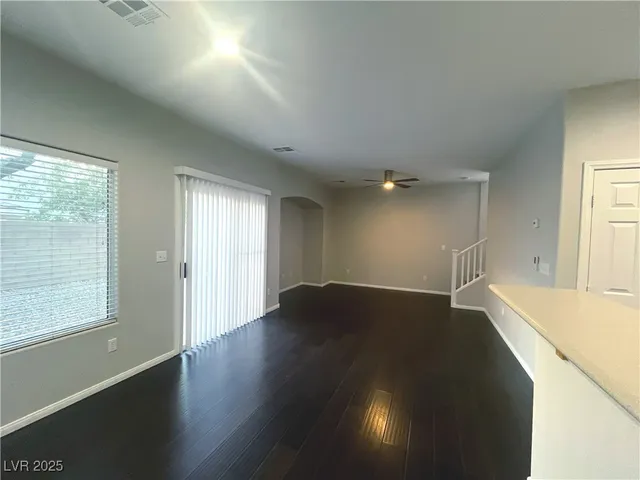 $2,135 | 231 Spectacular Street, Henderson, NV 89052