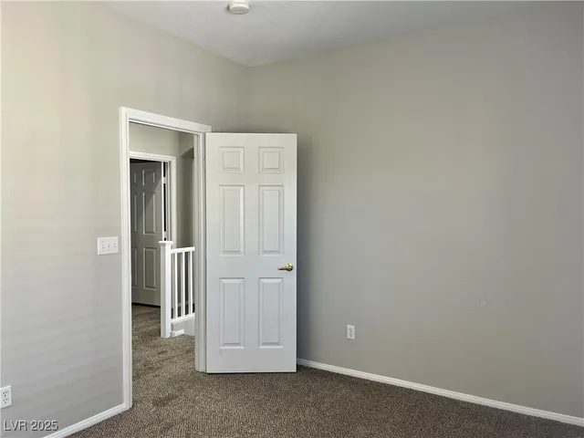 $2,135 | 231 Spectacular Street, Henderson, NV 89052