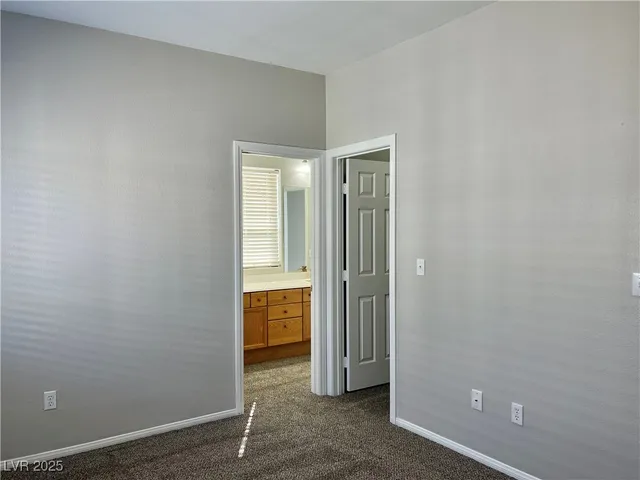 $2,135 | 231 Spectacular Street, Henderson, NV 89052