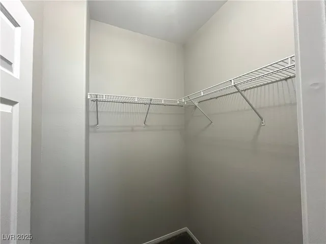 $2,135 | 231 Spectacular Street, Henderson, NV 89052