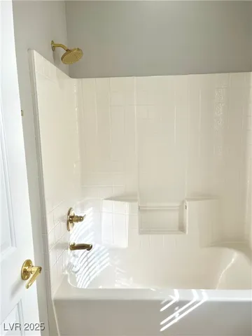 $2,135 | 231 Spectacular Street, Henderson, NV 89052