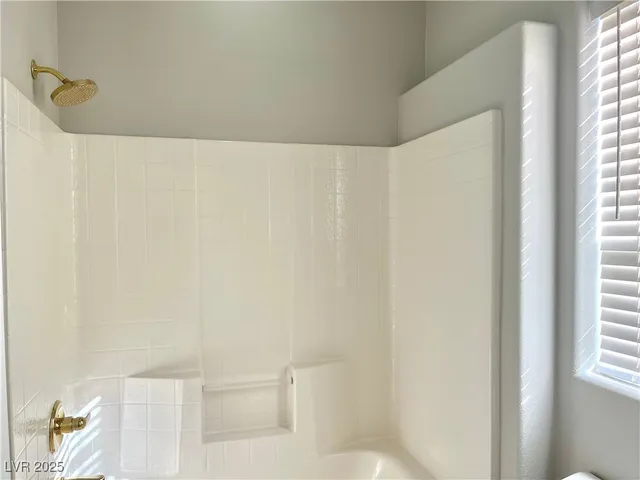 $2,135 | 231 Spectacular Street, Henderson, NV 89052