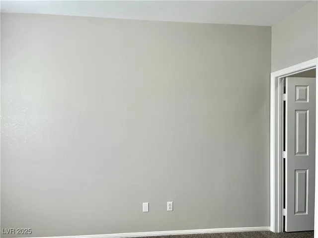 $2,135 | 231 Spectacular Street, Henderson, NV 89052