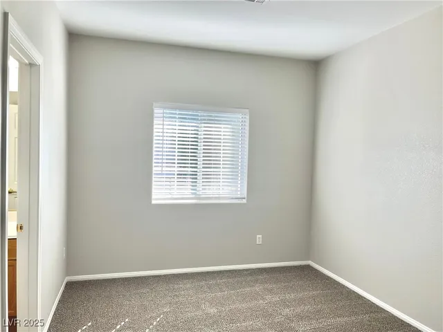 $2,135 | 231 Spectacular Street, Henderson, NV 89052