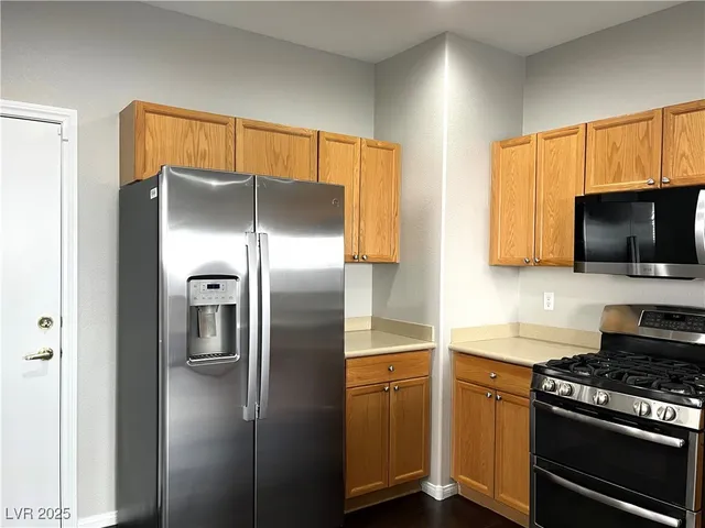 $2,135 | 231 Spectacular Street, Henderson, NV 89052