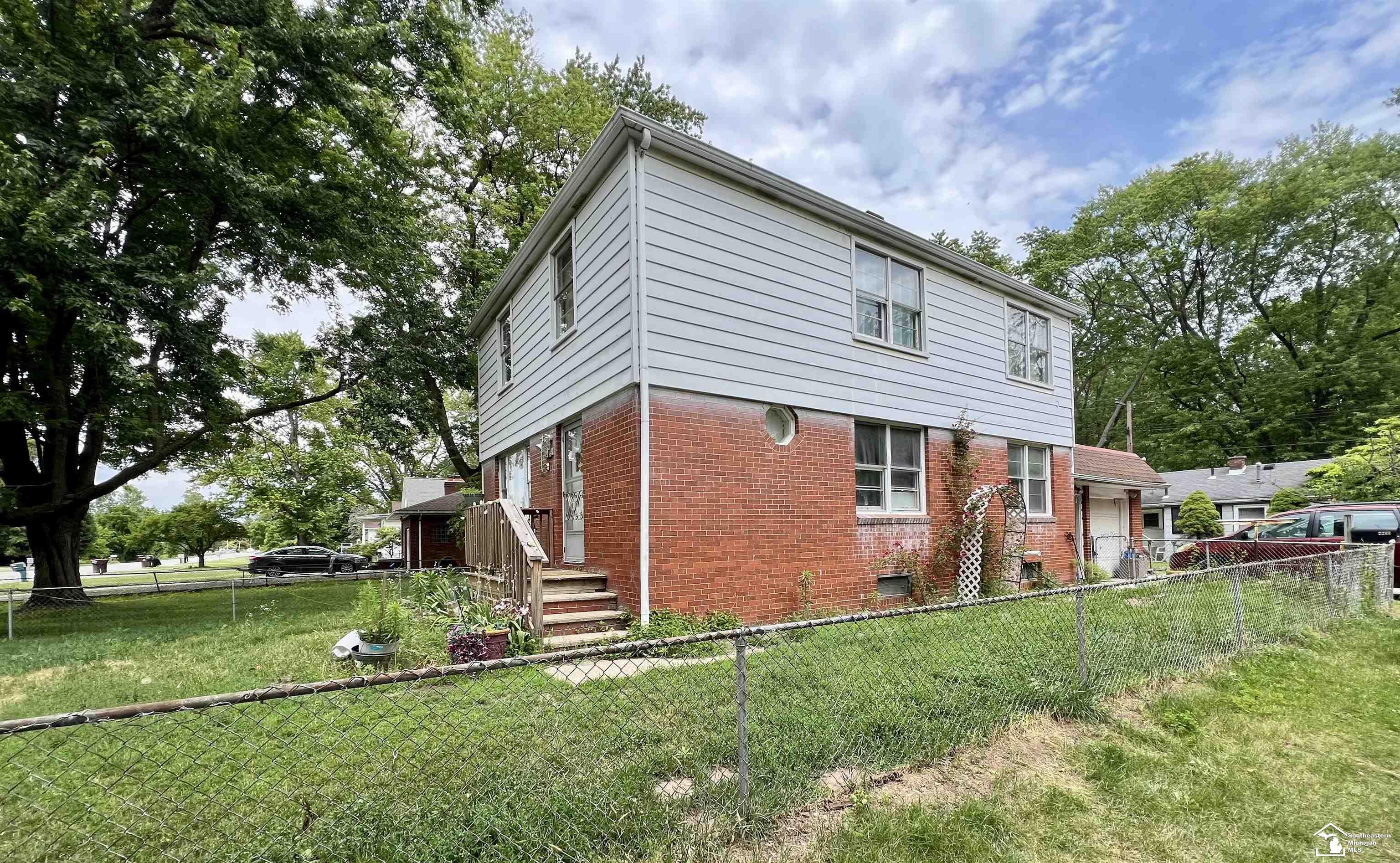 2288 Vivian Road Monroe, MI 48162 - Photo 2 of 8