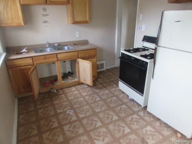 4125 Moore Street Inkster, MI 48141 - Photo 11 of 29
