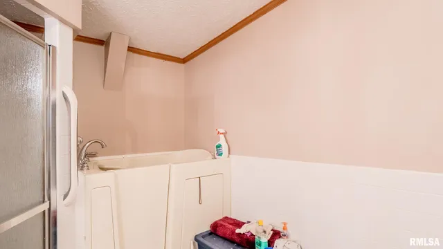 $256,000 | 8411 Brimberry Road, Alma, IL 62807