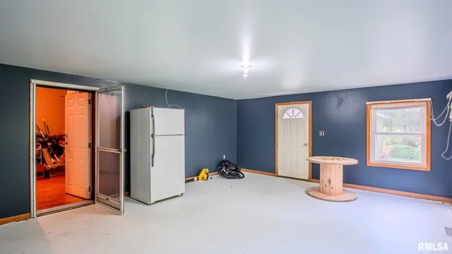 $256,000 | 8411 Brimberry Road, Alma, IL 62807