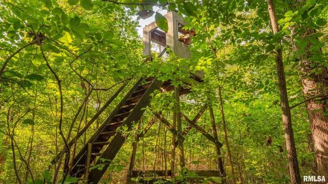 $256,000 | 8411 Brimberry Road, Alma, IL 62807