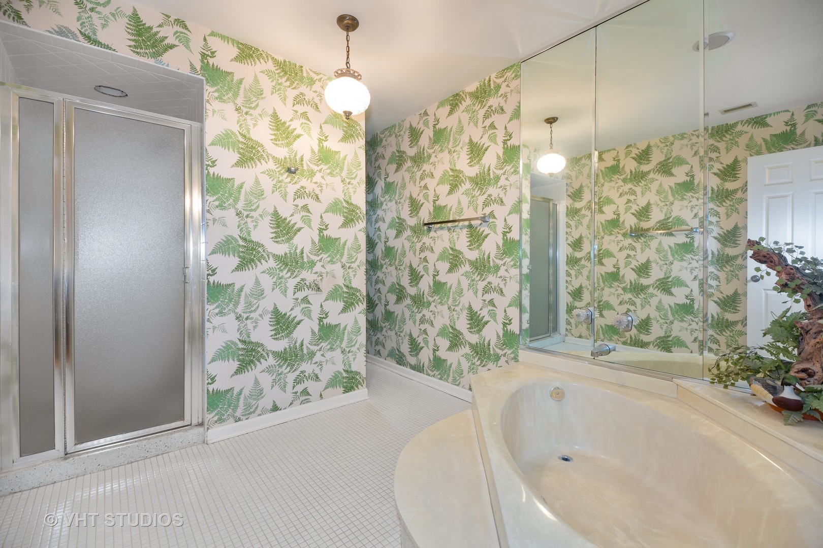 1800 Mission Hills Road, Unit 210 Northbrook, IL 60062 - Photo 14 of 16 a bathroom with a bathtub and shower