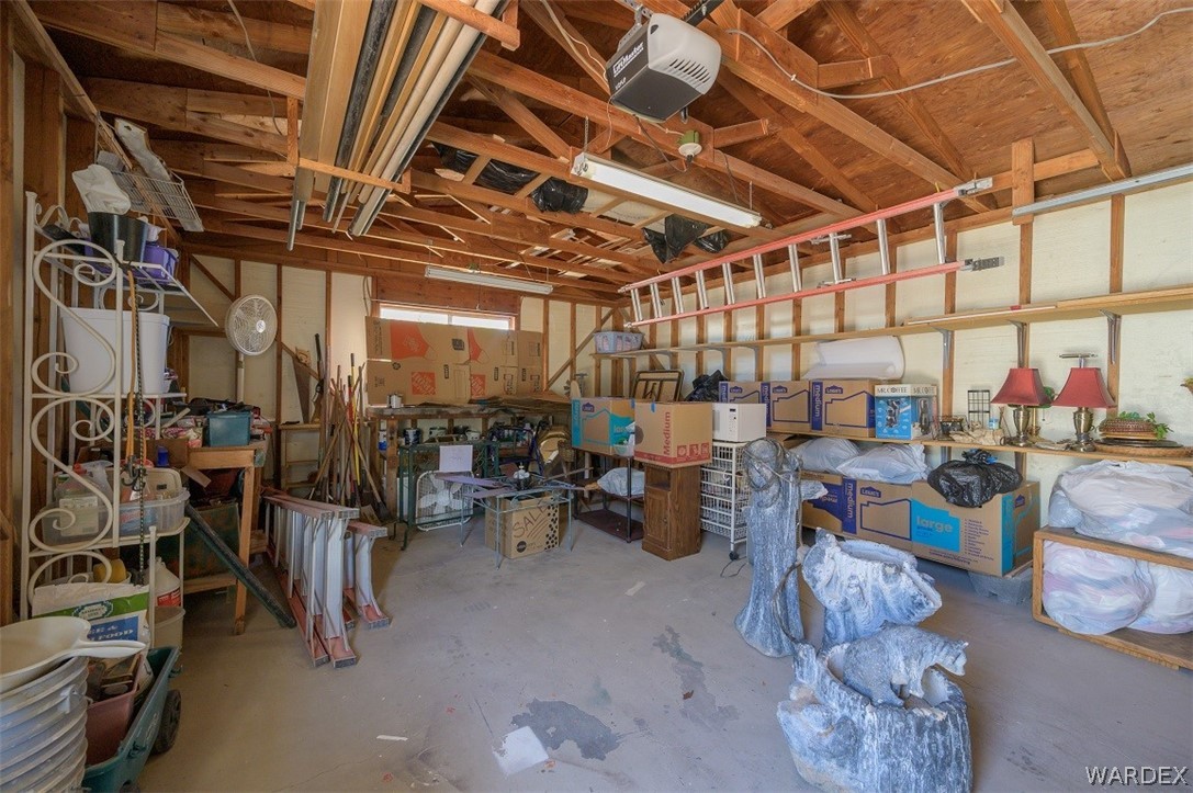 1087 Baseline Road Bullhead City, AZ 86442 - Photo 11 of 33 Gallery Image 11