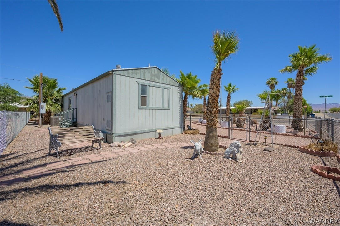 1087 Baseline Road Bullhead City, AZ 86442 - Photo 32 of 33 Gallery Image 32