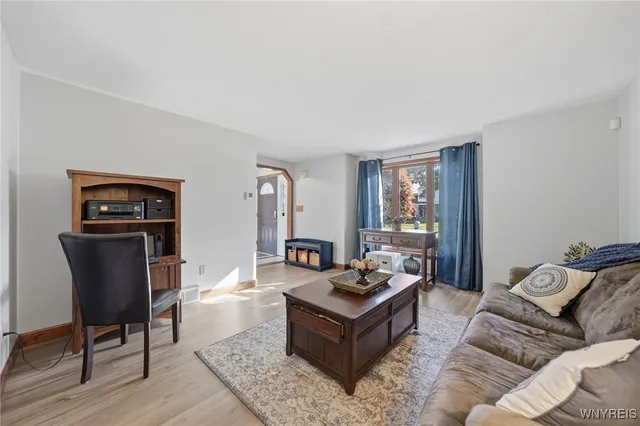 $350,000 | 28 Baywood Drive, Cheektowaga, NY 14227