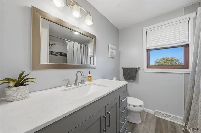 $350,000 | 28 Baywood Drive, Cheektowaga, NY 14227