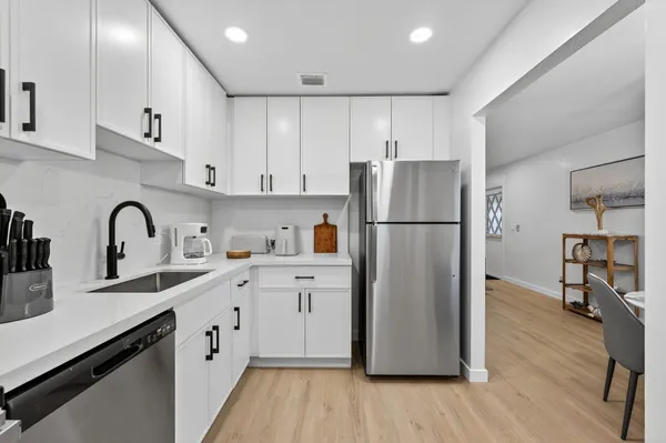 $2,500,000 | 800 Tropic Boulevard, Delray Beach, FL 33483