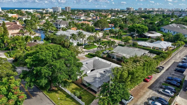 $2,500,000 | 800 Tropic Boulevard, Delray Beach, FL 33483