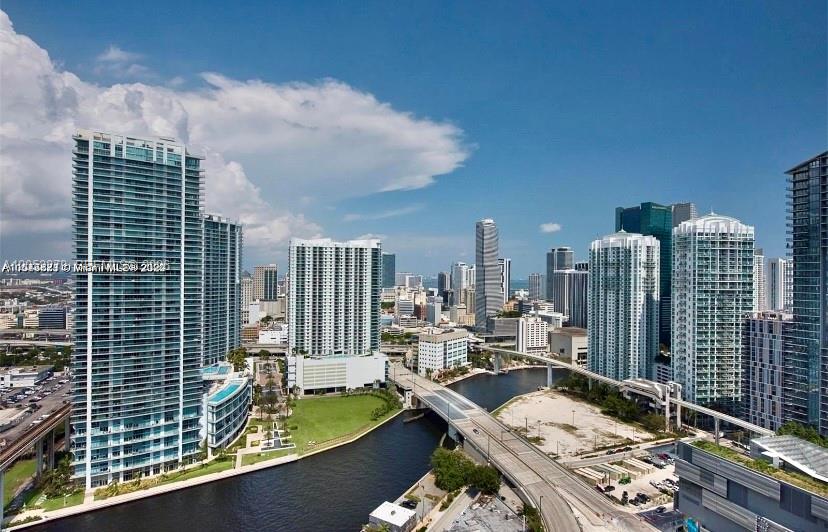 88 Southwest 7th Street, Unit 2712 Miami, FL 33130 - Photo 2 of 16