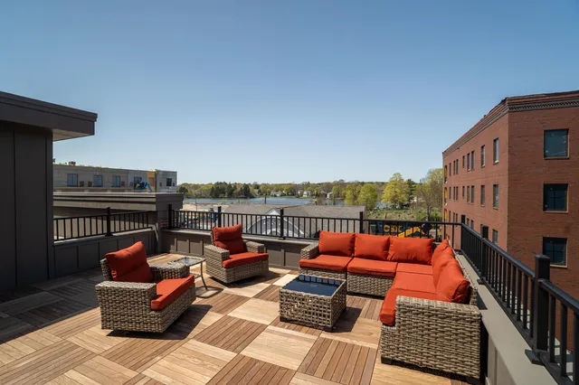 $479,900 | 238 Deer Street, Unit 305, Portsmouth, NH 03801