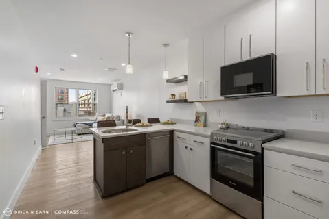 $429,900 | 238 Deer Street, Unit 305, Portsmouth, NH 03801