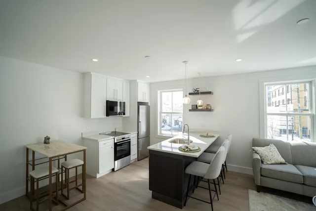 $479,900 | 238 Deer Street, Unit 305, Portsmouth, NH 03801