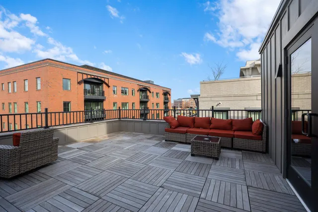 $429,900 | 238 Deer Street, Unit 305, Portsmouth, NH 03801