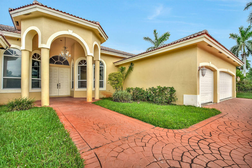 611 Ranch Road Weston, FL 33326 - Photo 12 of 33 611fr3