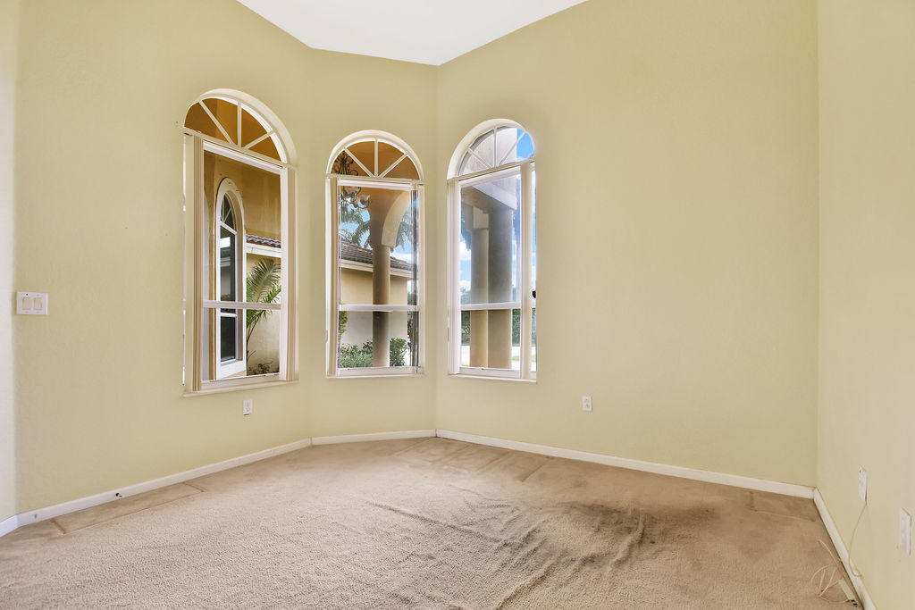 611 Ranch Road Weston, FL 33326 - Photo 22 of 33 611office