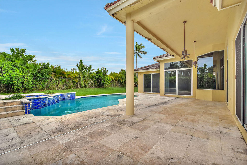 611 Ranch Road Weston, FL 33326 - Photo 32 of 33 611rearpqtio