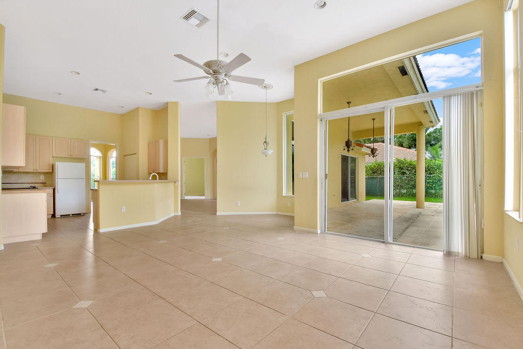 611 Ranch Road Weston, FL 33326 - Photo 9 of 33 611familyroom
