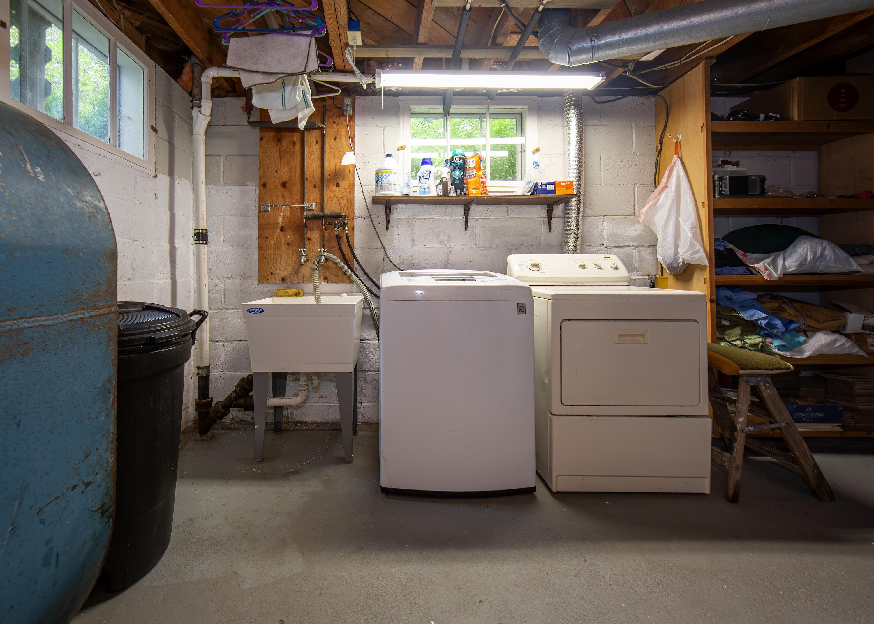 18 Glen Mary Road Bar Harbor, ME 04609 - Photo 29 of 31 18-Glen-Mary-Interior-23