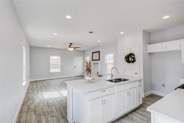 $279,000 | 3101 Clinton Avenue, Unit TX, Fort Worth, TX 76106