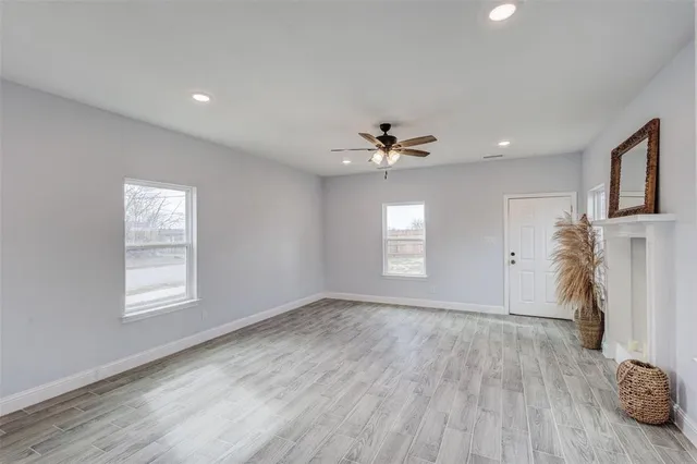 $279,000 | 3101 Clinton Avenue, Unit TX, Fort Worth, TX 76106