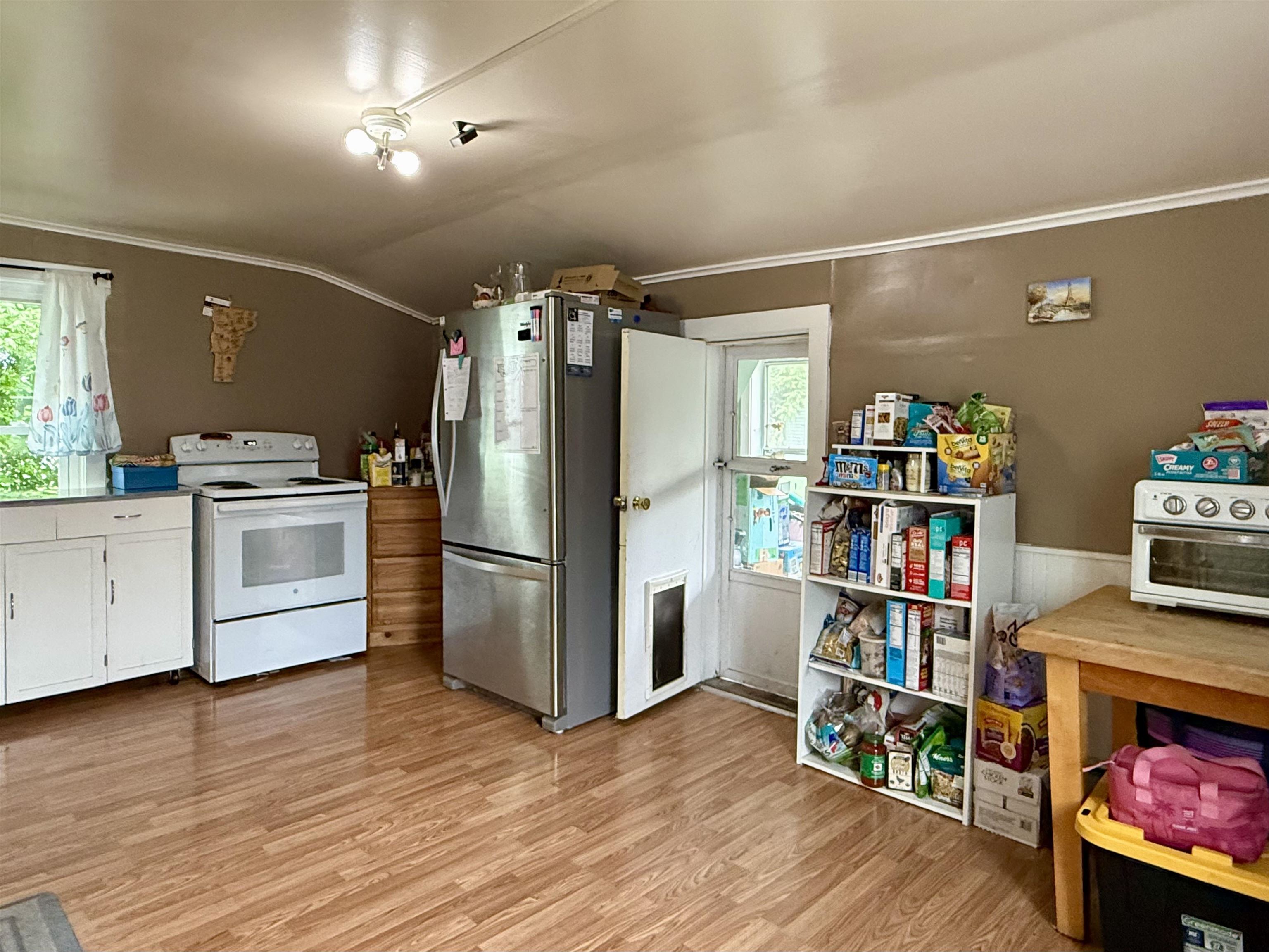 85 Aldis Street St. Albans, VT 05478 - Photo 6 of 42