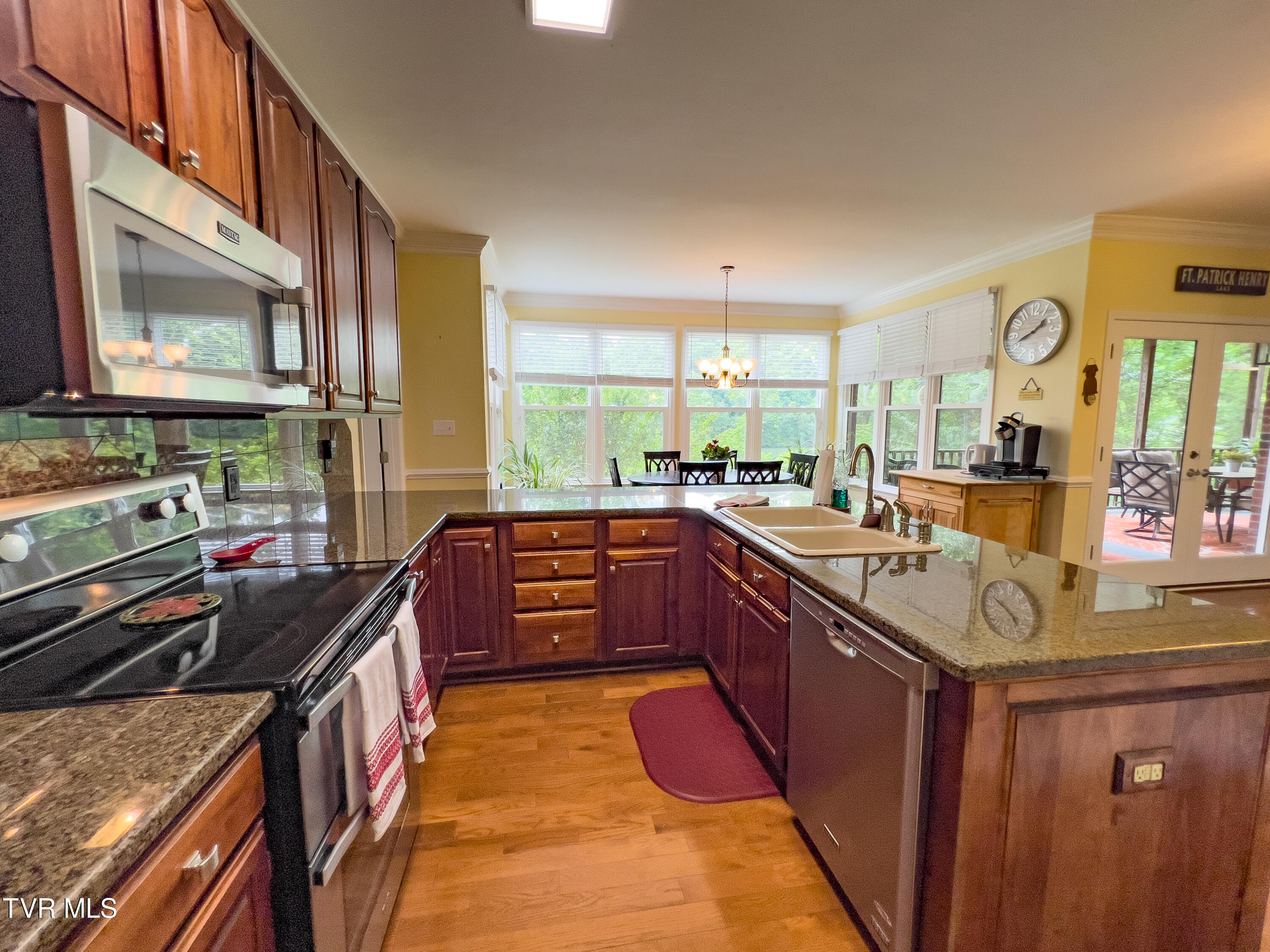 409 Pitt Road Kingsport, TN 37663 - Photo 18 of 49 Splash!-20
