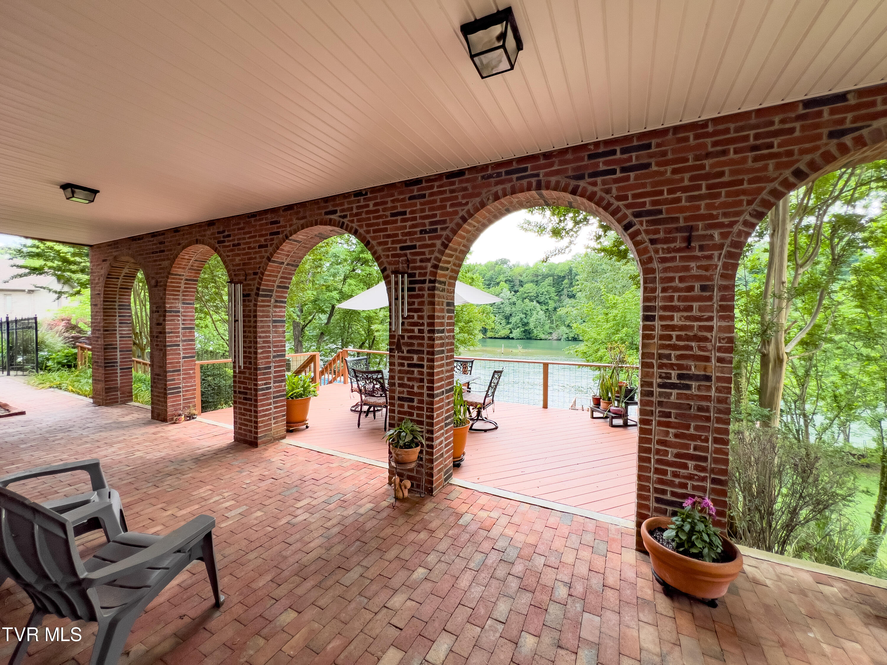 409 Pitt Road Kingsport, TN 37663 - Photo 28 of 49 Splash!-28