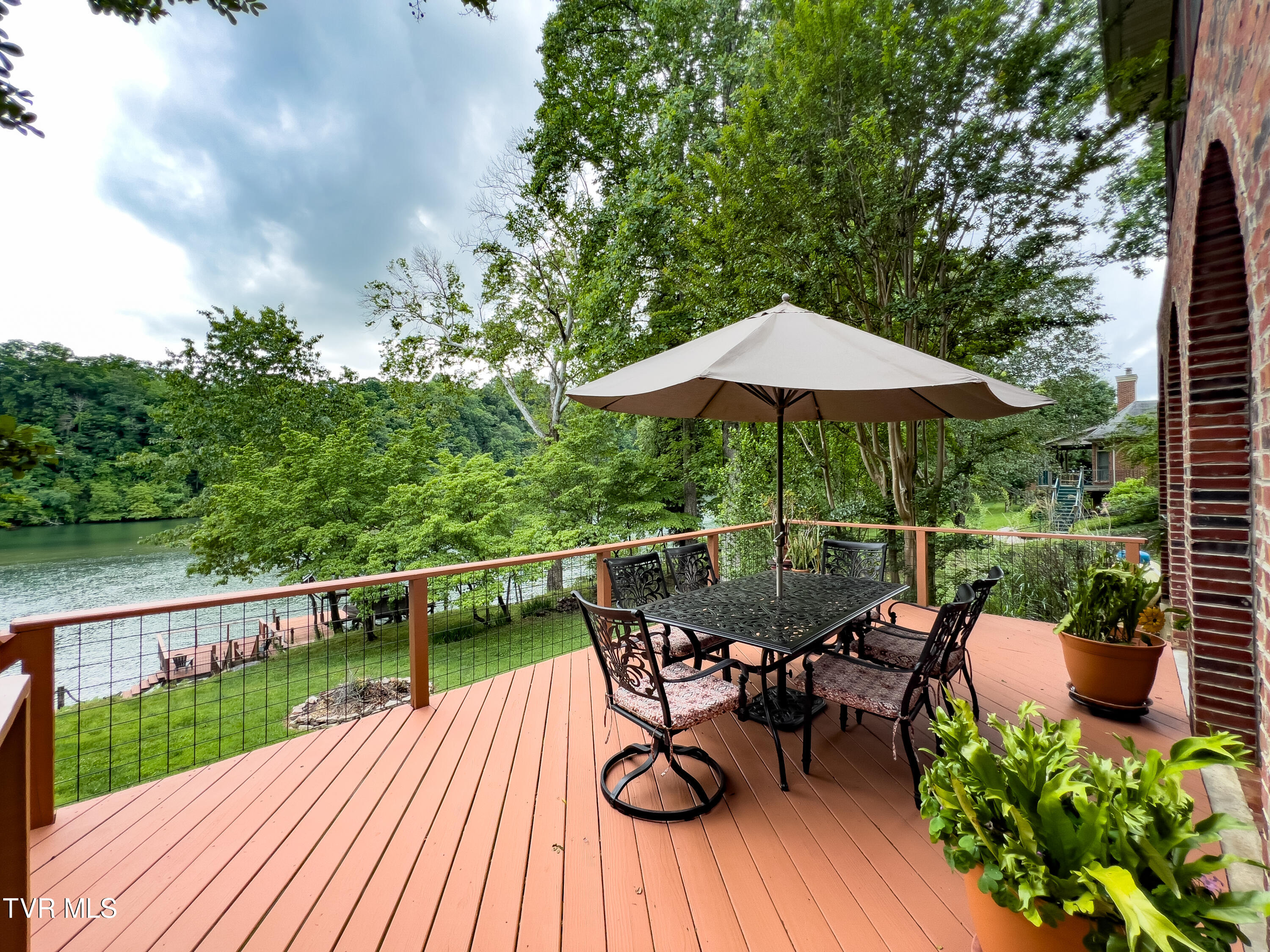 409 Pitt Road Kingsport, TN 37663 - Photo 30 of 49 Splash!-32