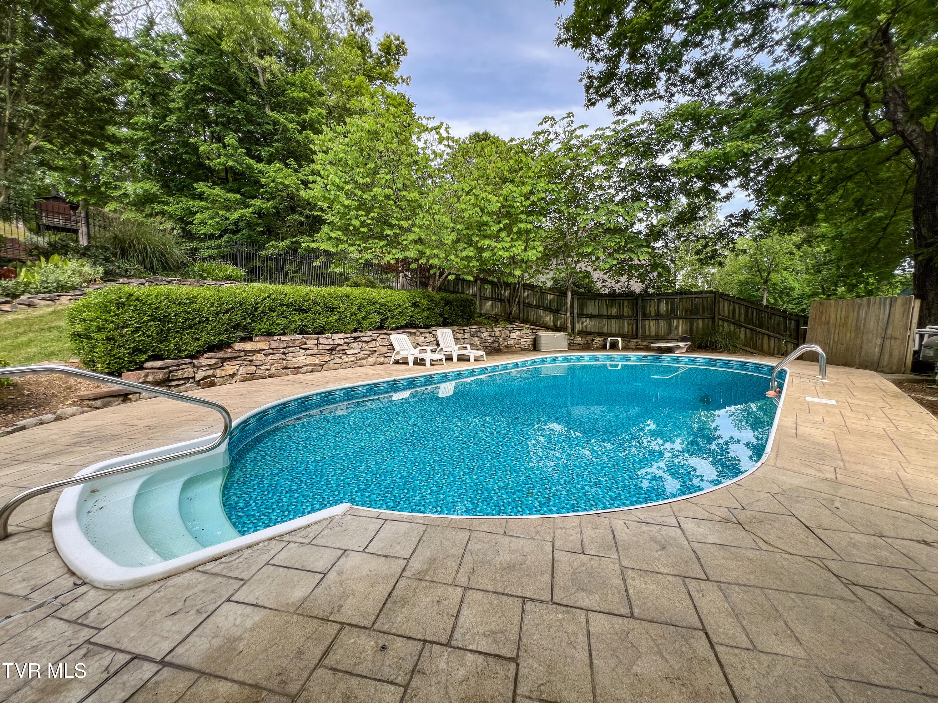409 Pitt Road Kingsport, TN 37663 - Photo 32 of 49 Splash!-47