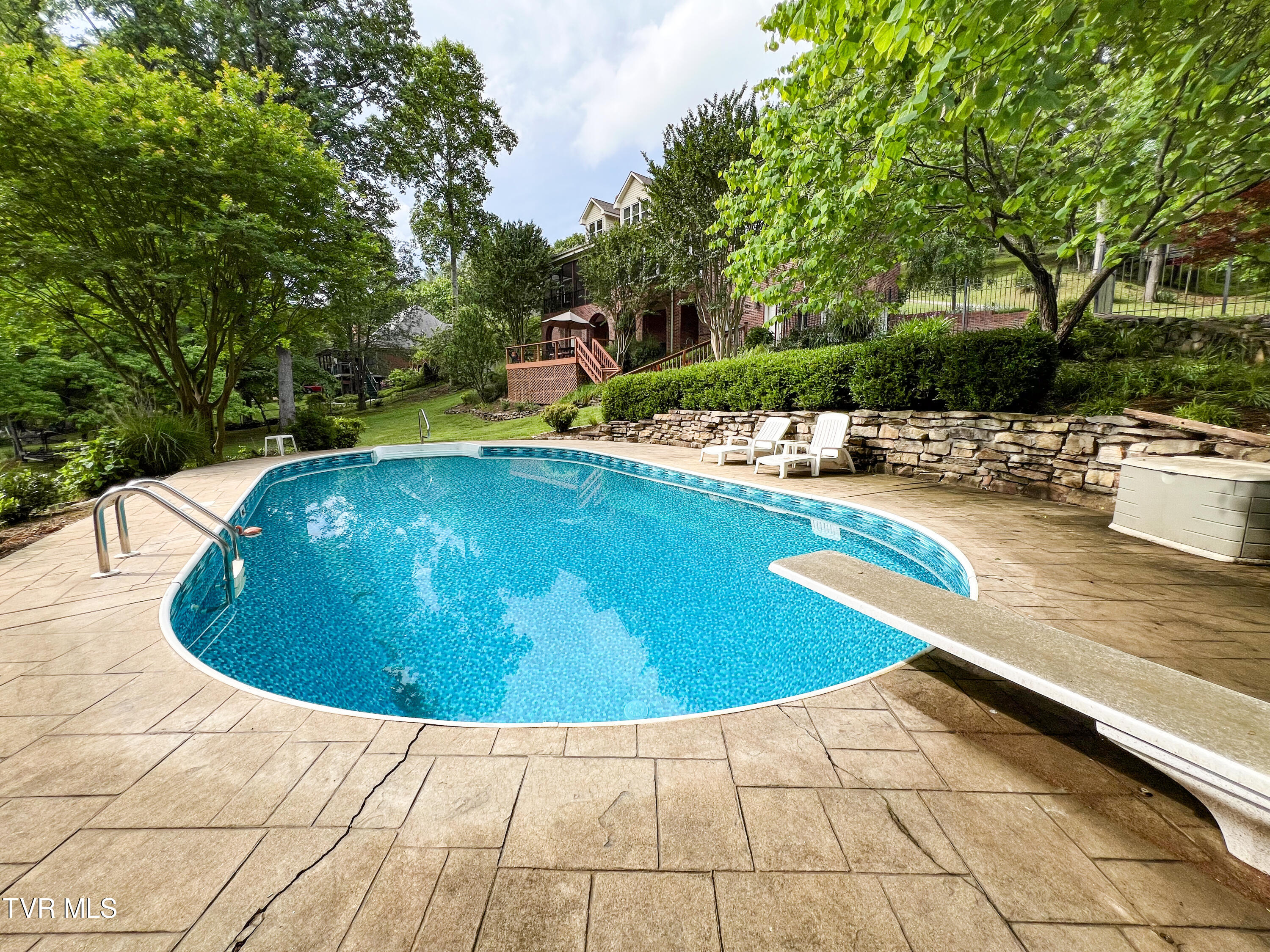409 Pitt Road Kingsport, TN 37663 - Photo 33 of 49 Splash!-48