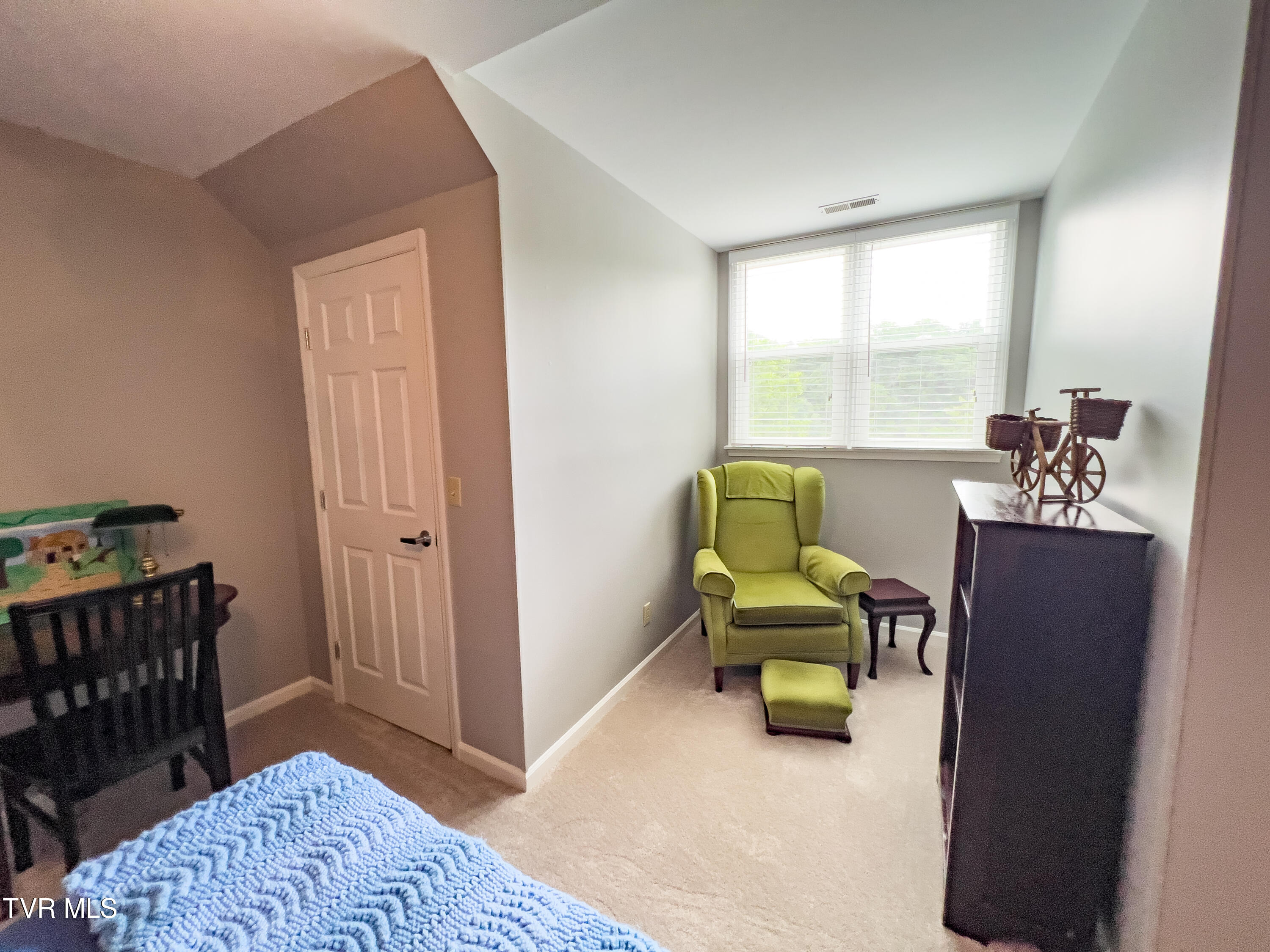 409 Pitt Road Kingsport, TN 37663 - Photo 45 of 49 Splash!-38