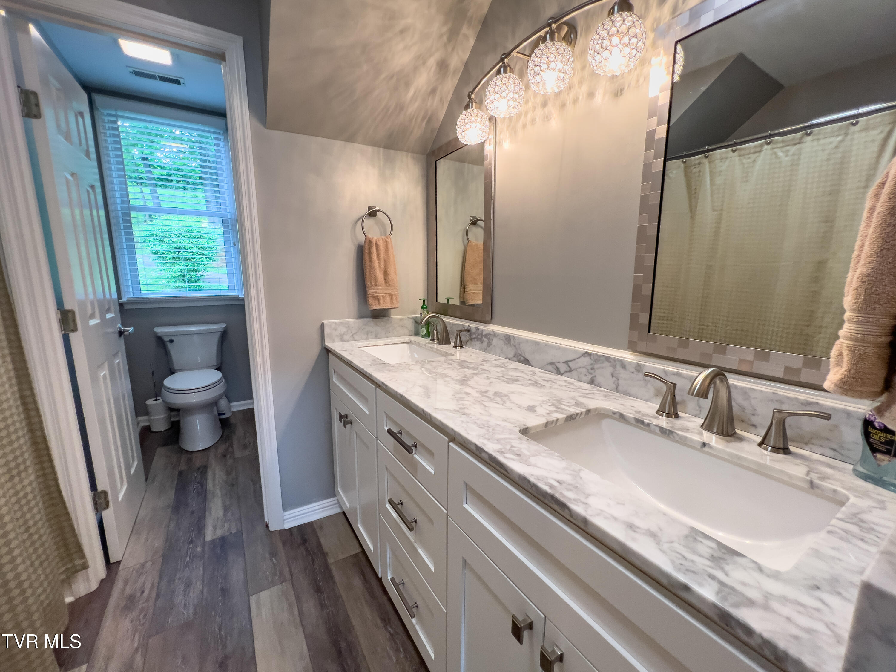 409 Pitt Road Kingsport, TN 37663 - Photo 46 of 49 Splash!-36